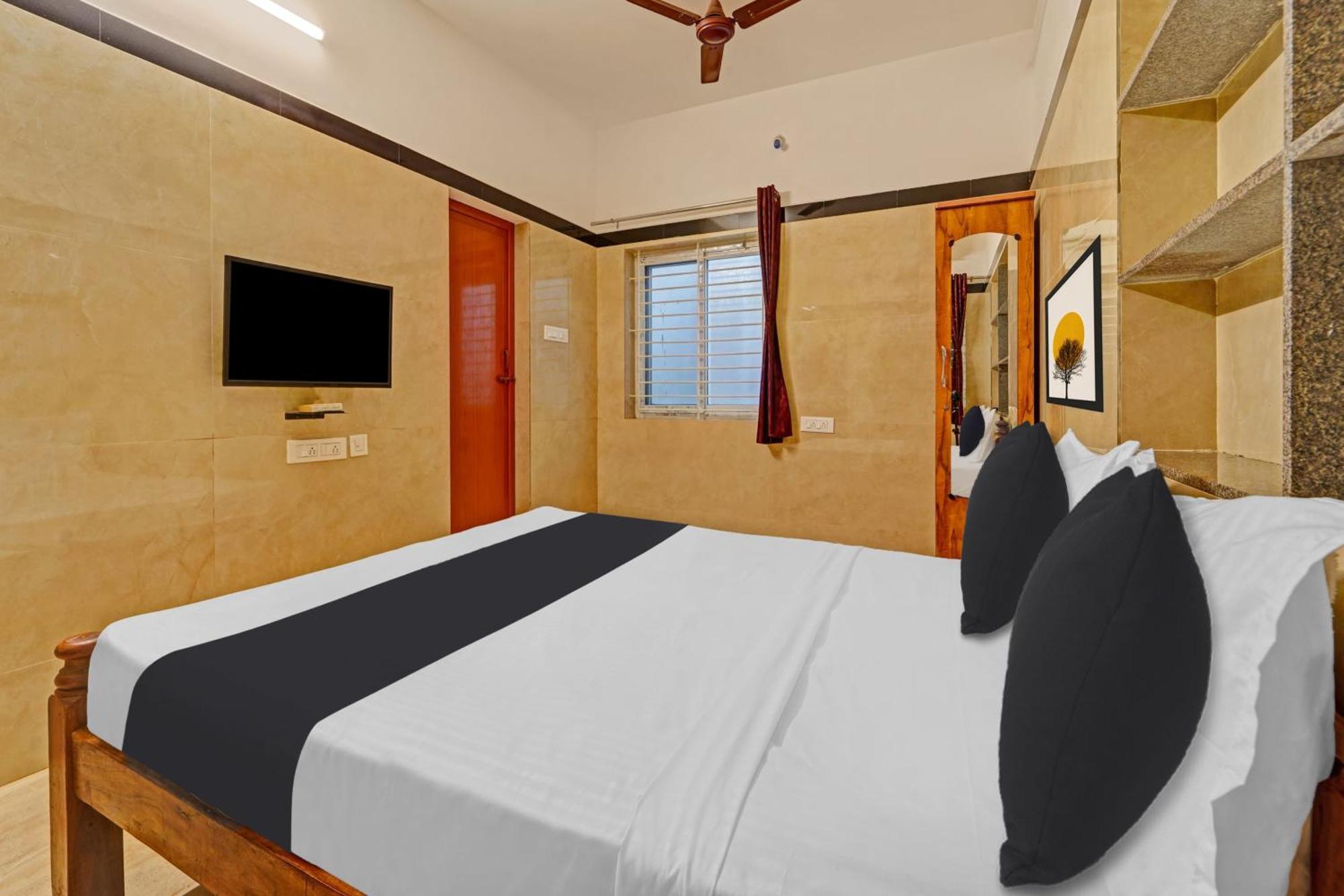 Super Hotel O Jaganath Nagar Near Hopes College Pilamedu Eksteriør bilde